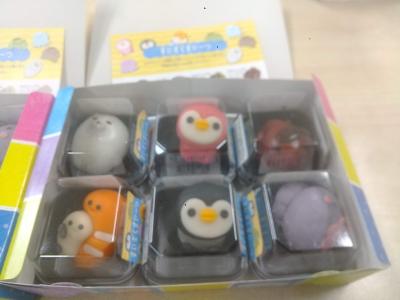 お土産は水族館の代表的な「すいぞくスイーツ」♪<br>それぞれに好きなキャラクターを選んでもらい１つずつ選んで頂き、お持ち帰りをして頂きました。<br><br>最後まで笑顔と笑い声が止まない１日。皆様、お疲れ様でした。<br>